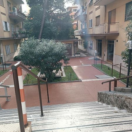 Appartamento Per 4 In Via Tiburtina, Wi-Fi, Metro B E Bus Per Il Centro E La Sapienza Rome Bagian luar foto
